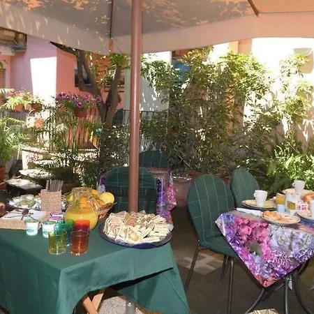 Casa Dominova De Luxe 4*