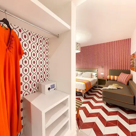 Gasthuis Casa Dominova De Luxe 4*