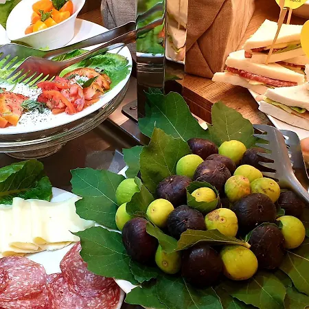 Casa Dominova De Luxe بيت ضيافة 4*