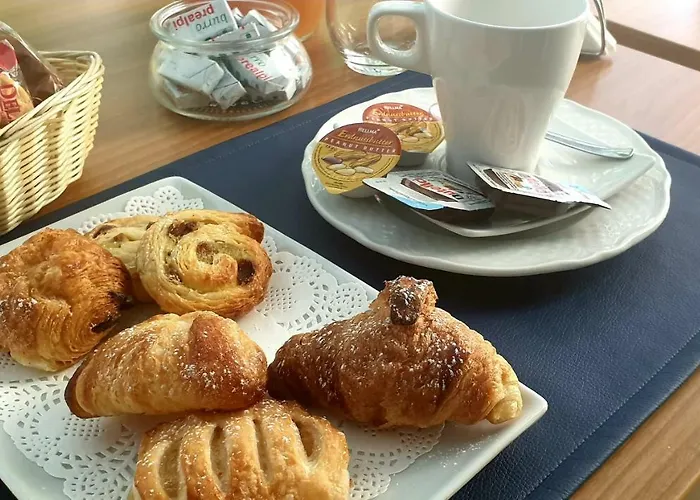 Casa Dominova De Luxe Maison d'hôtes 4*